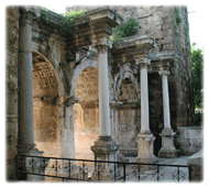 Hadrian's_gate